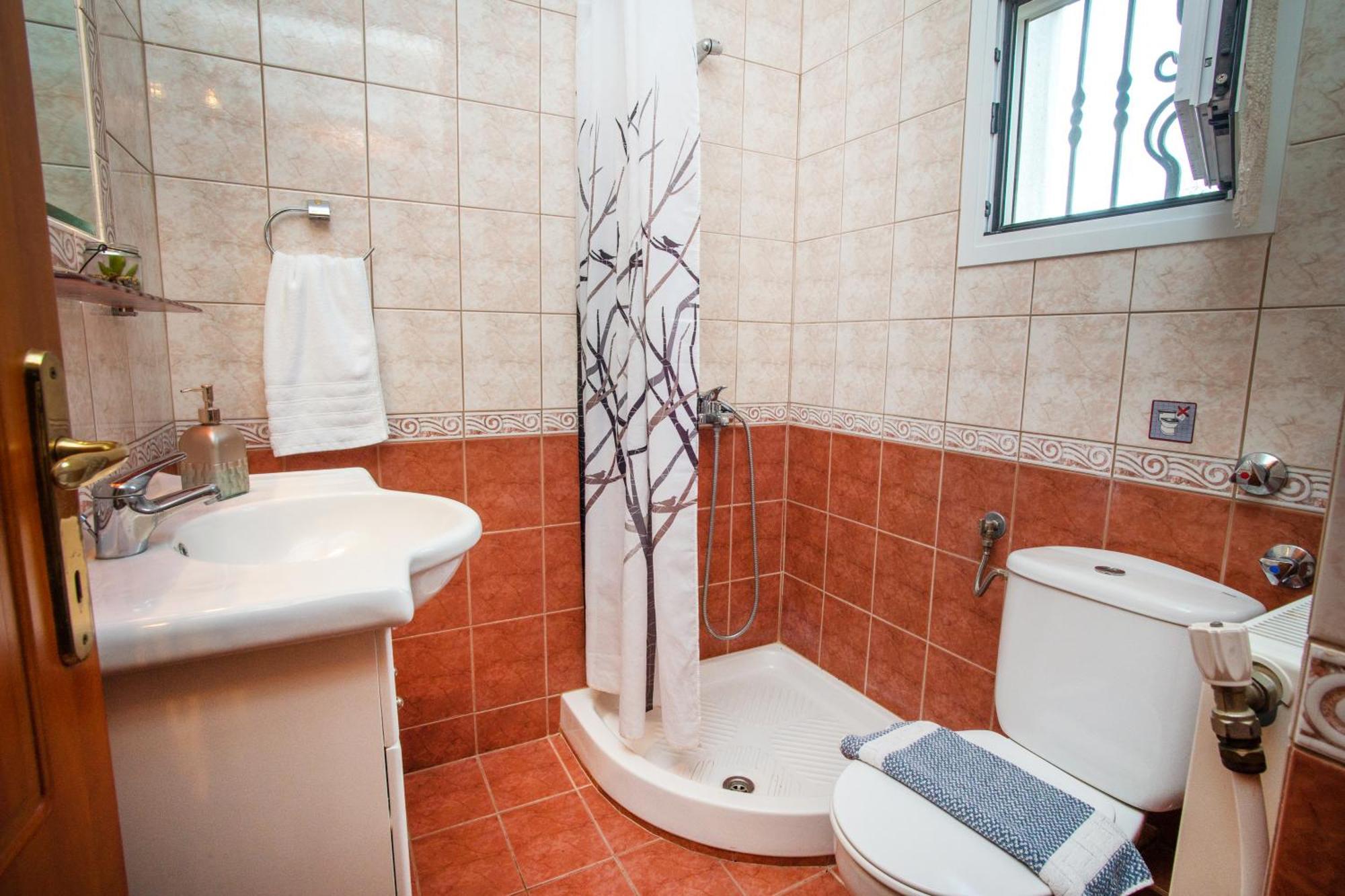 Private 6-Bdrm Villa With Garden 150M To Beach Paradisos Dış mekan fotoğraf