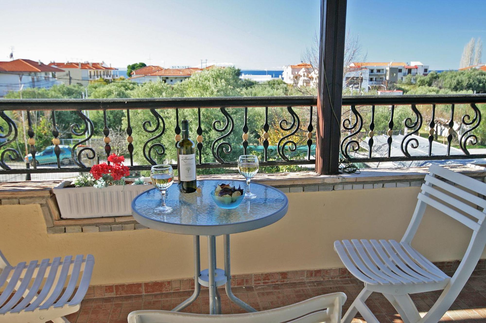 Private 6-Bdrm Villa With Garden 150M To Beach Paradisos Dış mekan fotoğraf